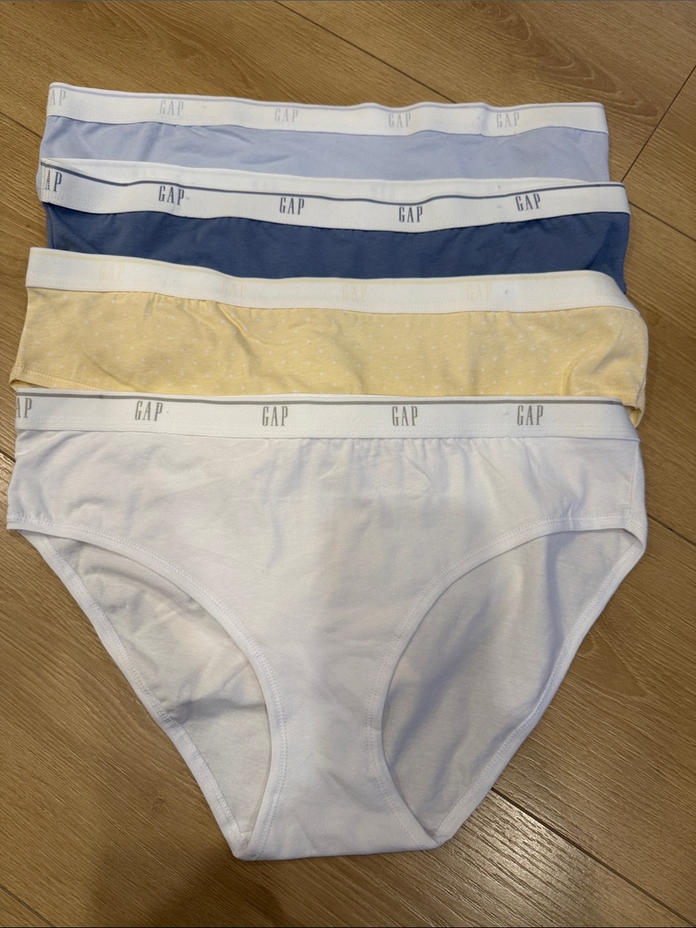 GAP Women's Cotton Bikini Underwear Briefs - Pack of 4 Multicolor NWOT